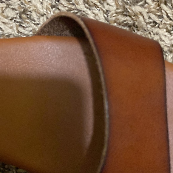 Heels great condition memory foam on the bottom of foot. - Picture 4 of 4